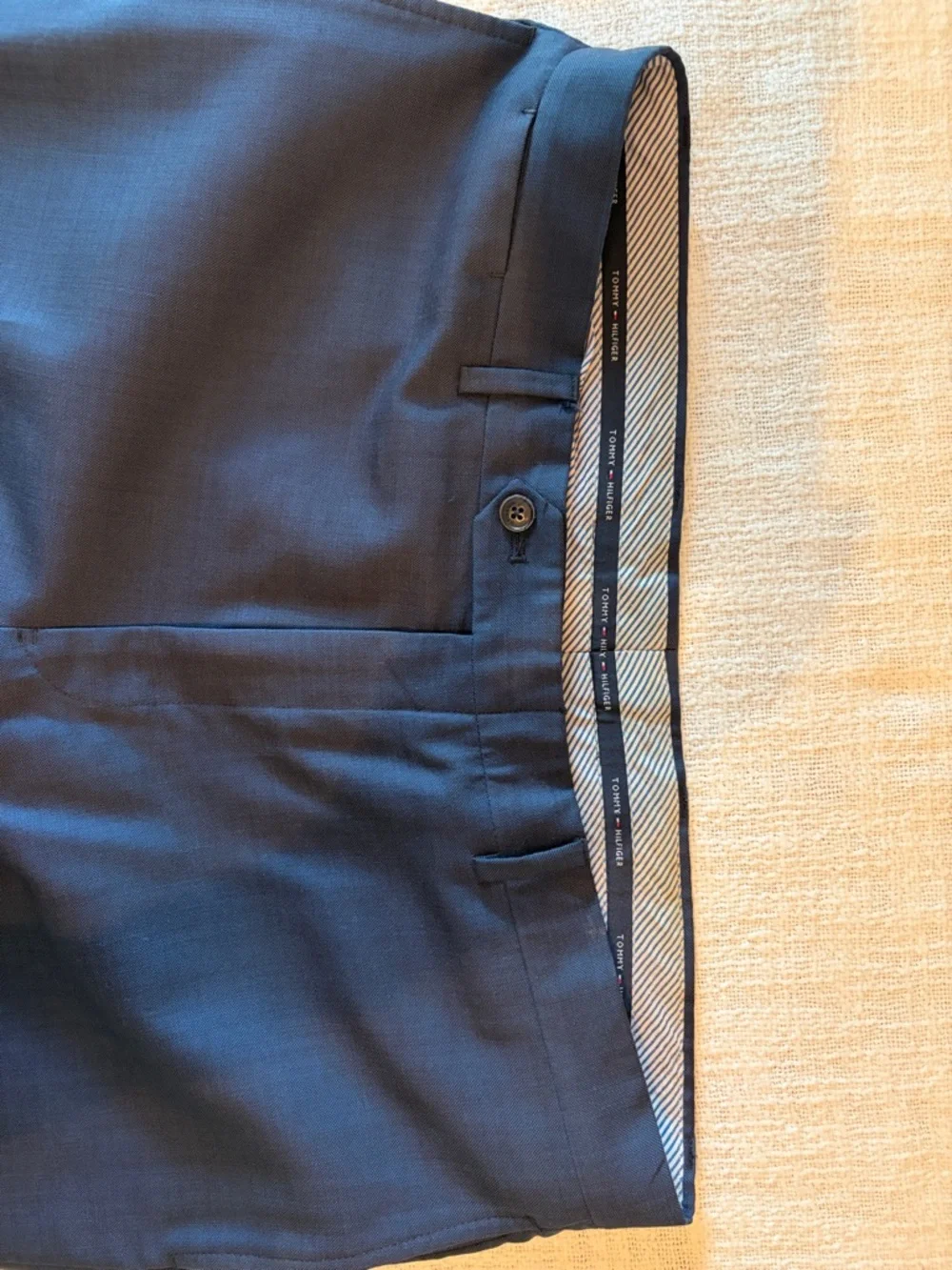Tommy Hilfigure Men's Navy Blue Suit